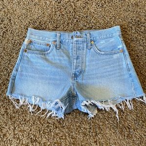 MADEWELL light wash, relaxed fit, denim shorts, size 25